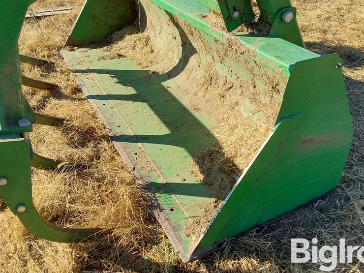 john-deere-8-image-12