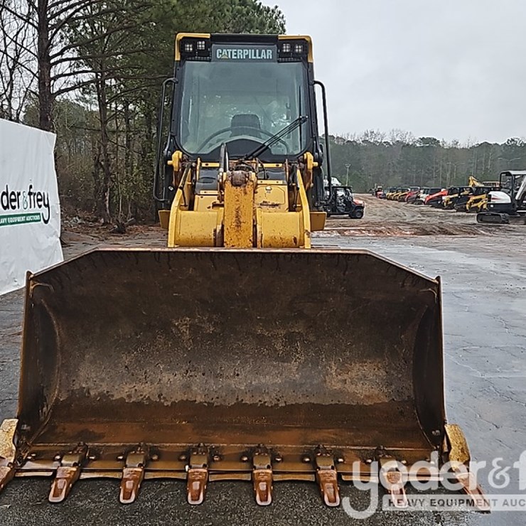 2015 CATERPILLAR 953D