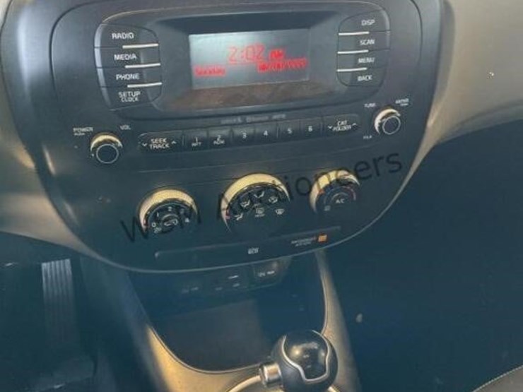 2015-kia-soul-sdn-image-19