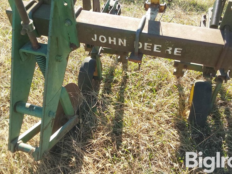 john-deere-825-image-12