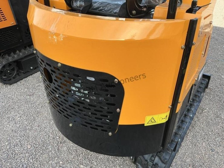 2025-miva-15-mini-excavator-image-8