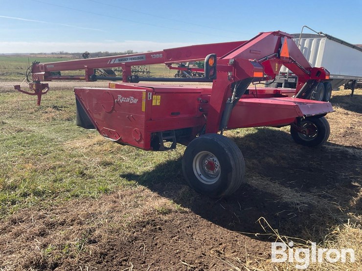 hesston-1386-image-7