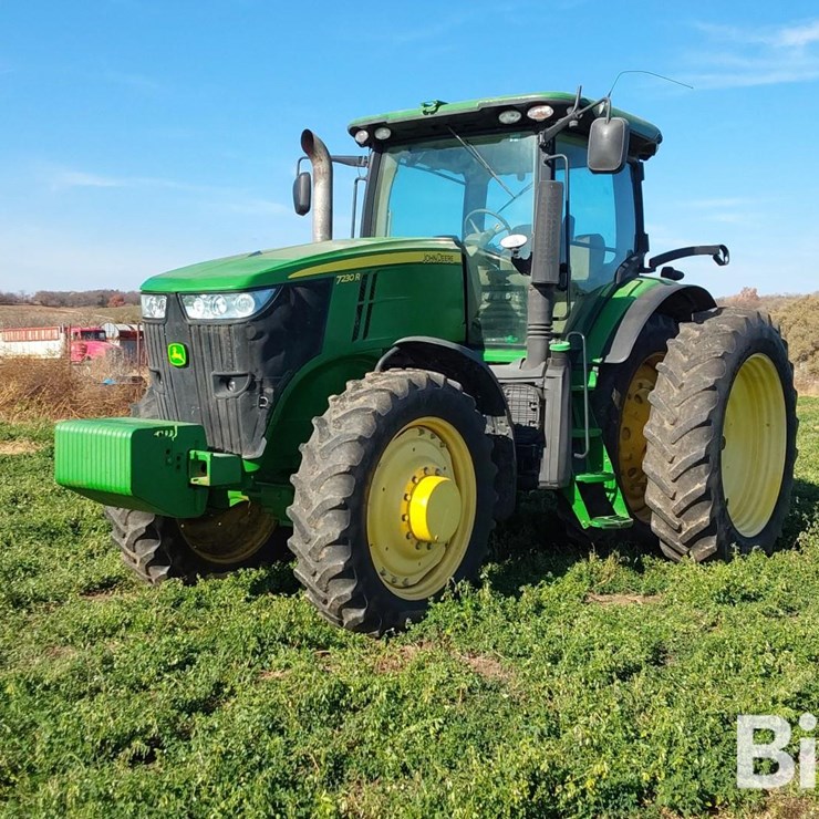JOHN DEERE 7230R