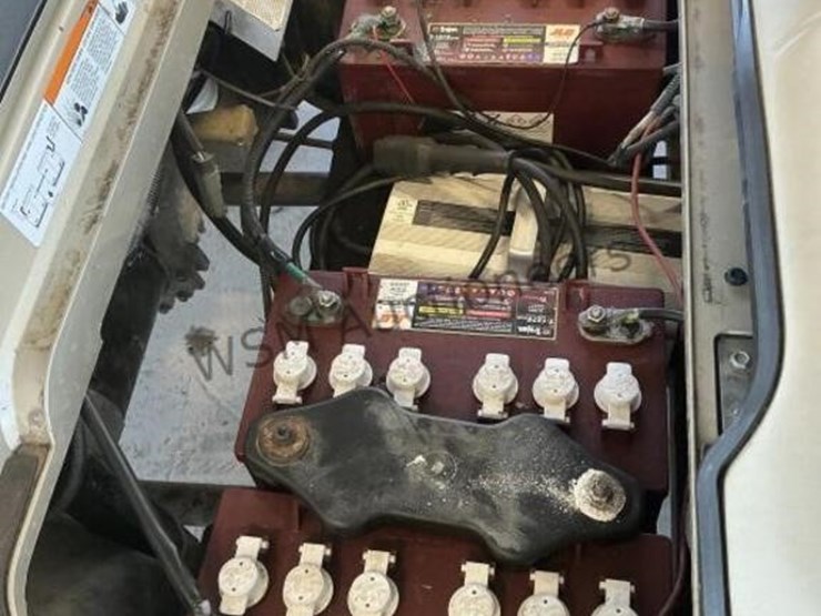 2008-yamaha-ydre-golf-cart-image-10