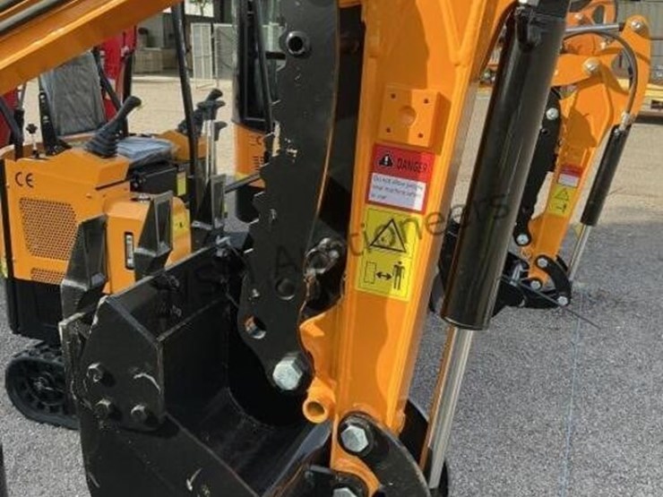 2025-miva-13-mini-excavator-image-6