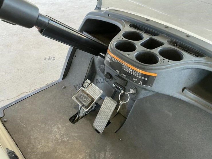 2008-yamaha-ydre-golf-cart-image-13