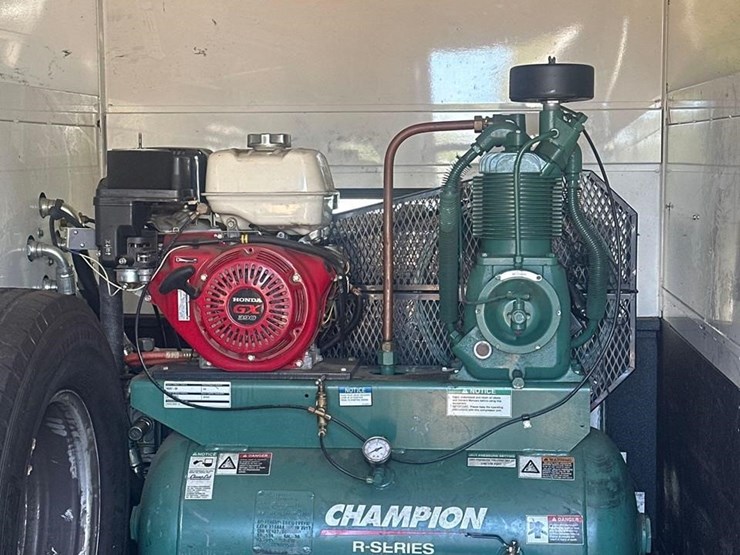 ford-f350-xl-image-12