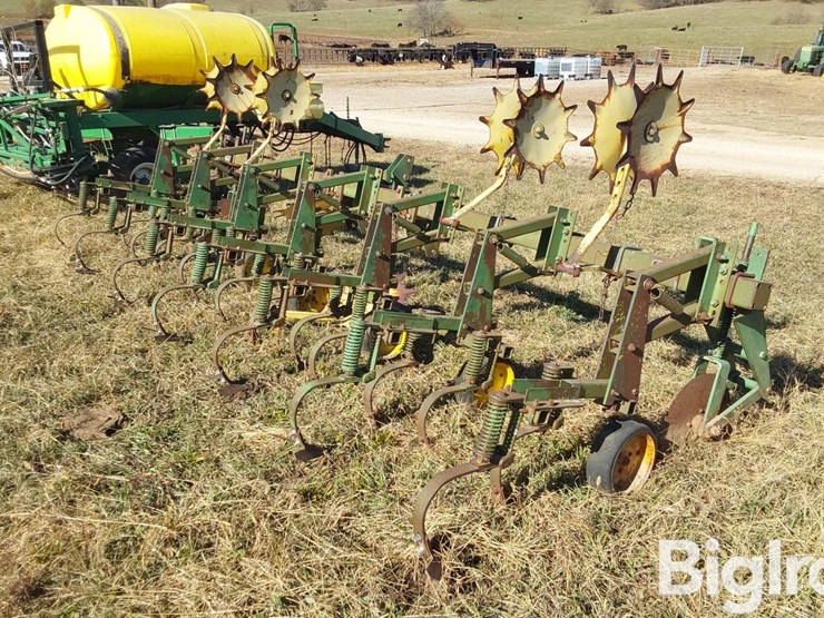 john-deere-825-image-5