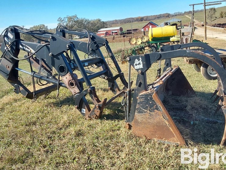 new-holland-84lb-image-4