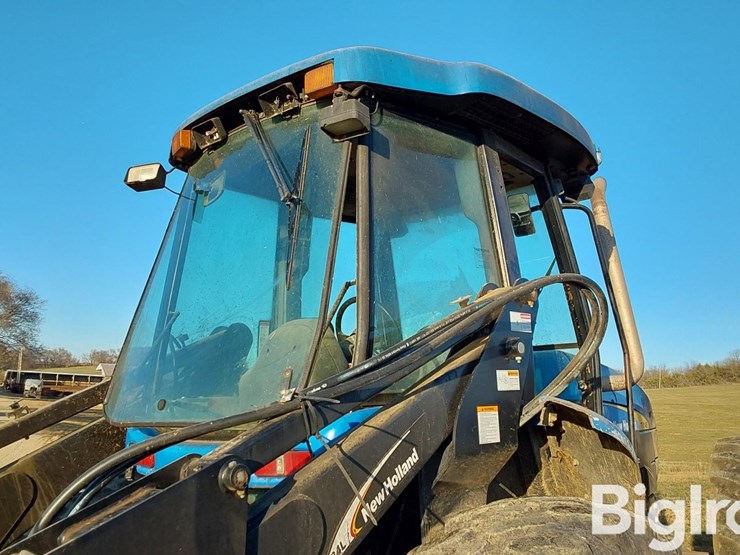 new-holland-tv145-image-9