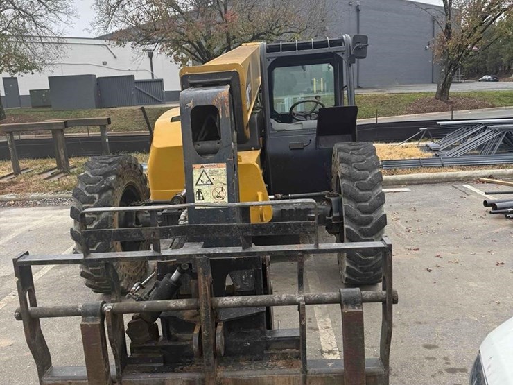 caterpillar-tl642c-image-2