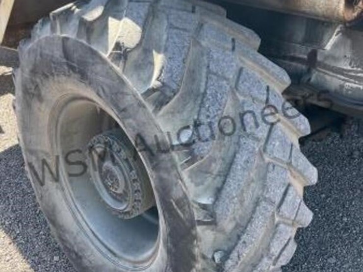 mark-h3-843tct-telescoping-material-handler-image-8