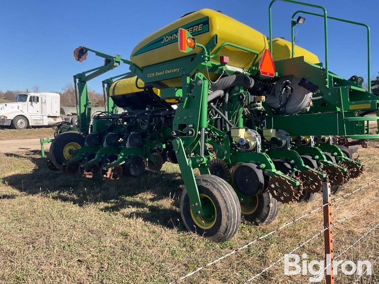 john-deere-1770nt-image-7