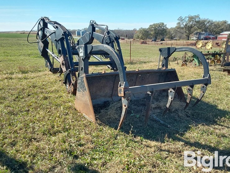 new-holland-84lb-image-3