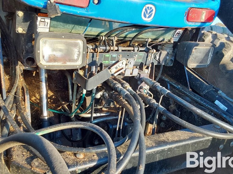 new-holland-tv145-image-20