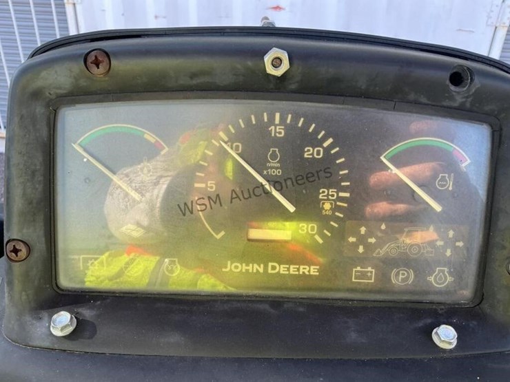 john-deere-110-image-22