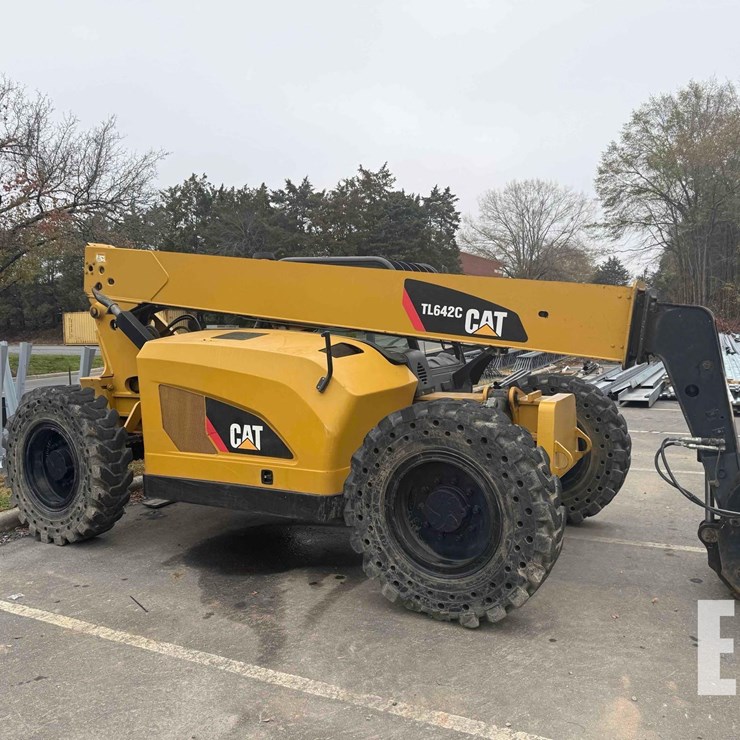 CATERPILLAR TL642C