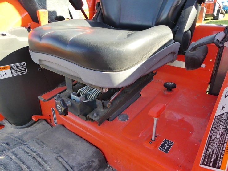 kubota-m6060-image-12
