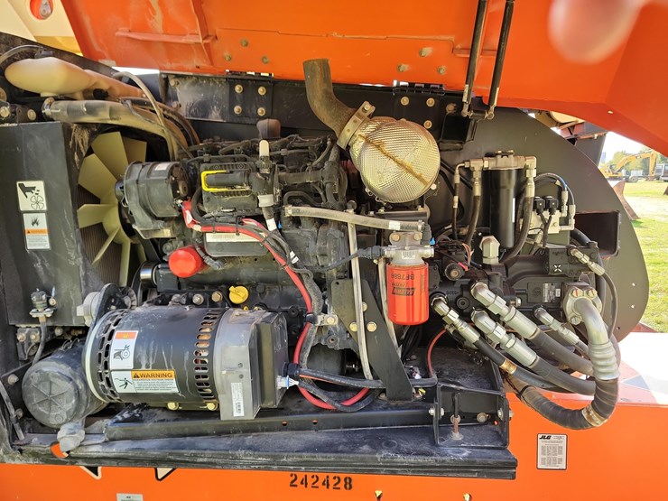jlg-860sj-image-11