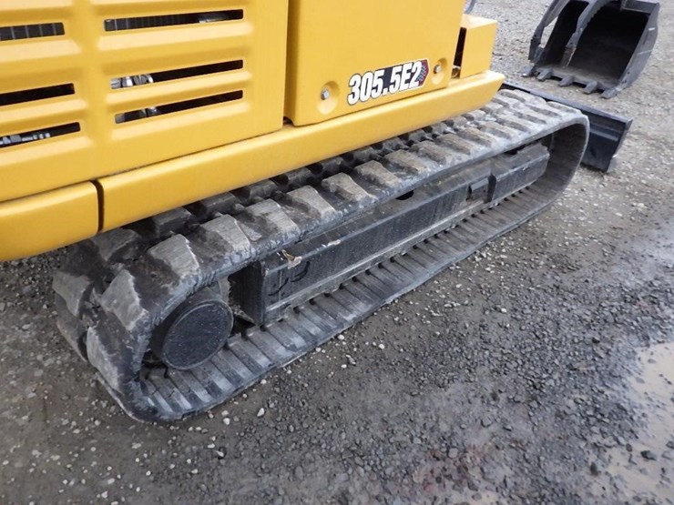 caterpillar-305.5e2-image-36