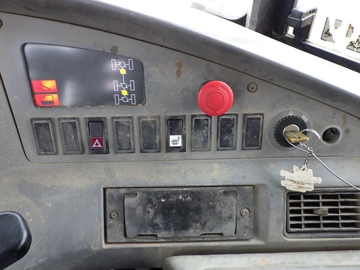 2005-volvo-a35d-image-43