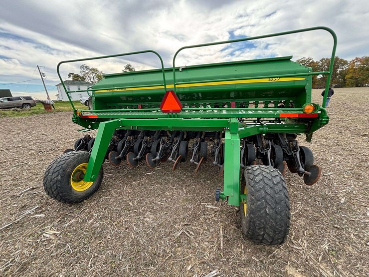 john-deere-1590-image-8
