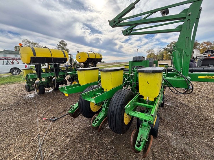 john-deere-1770-image-1