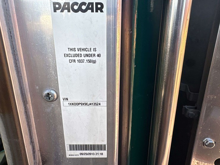 2014-kenworth-t800-image-26