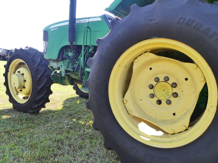john-deere-5075e-image-8