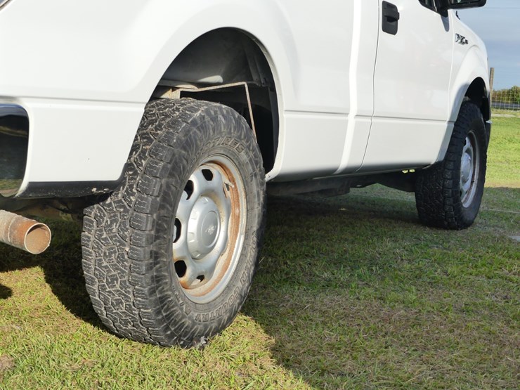 2013-ford-f150-xl-image-5