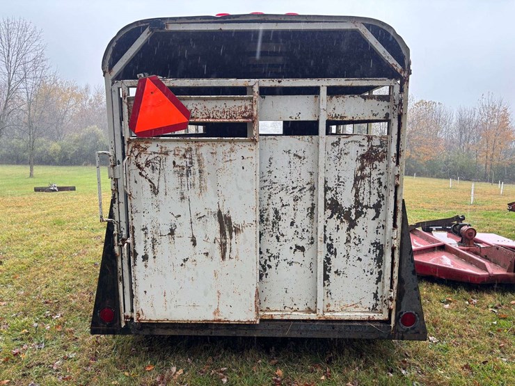 12ft-monarch-livestock-trailer-image-13