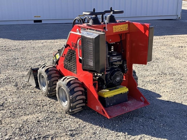 2025-sdlool-sl323wj-skid-steer-loader-image-4