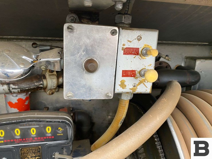 1984-international-s1954-image-43