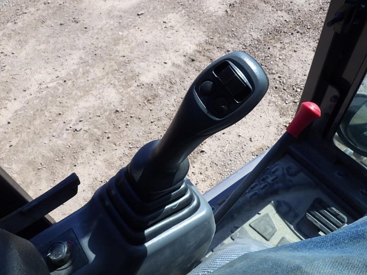 2023-develon-dx85r-3-hydraulic-excavator-image-24