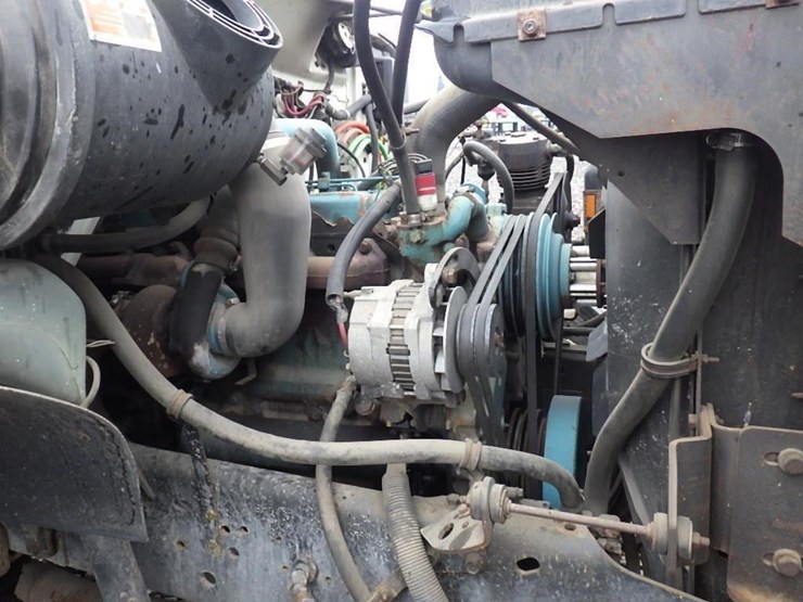 1992-international-4900-image-15