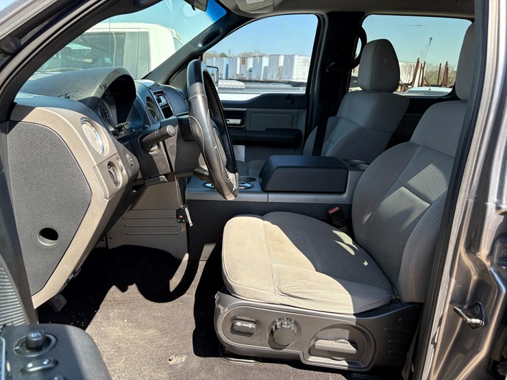 2005-ford-f150-image-17