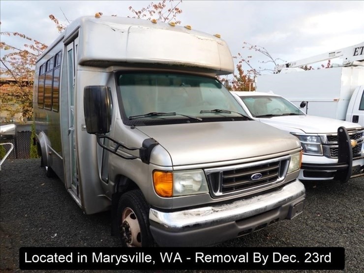 2007-ford-e350-image-10