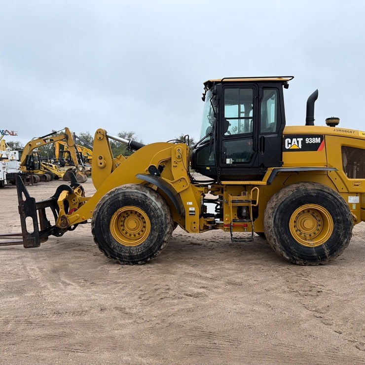 2020 CATERPILLAR 938M