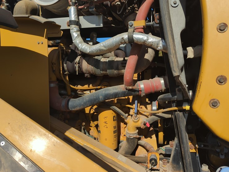 caterpillar-966m-image-11