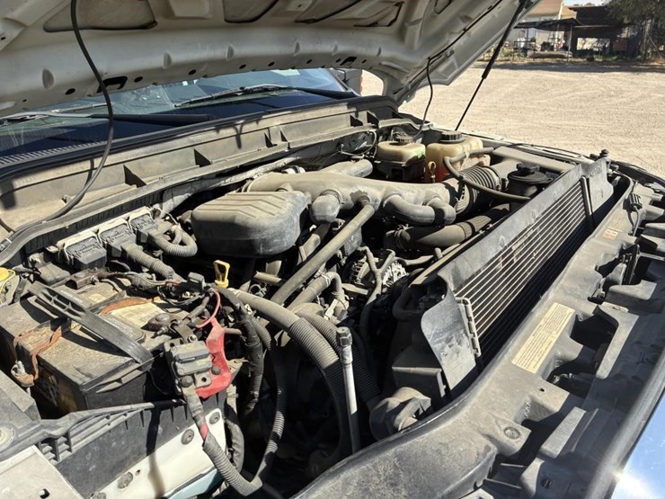 2015-ford-f550-xlt-image-11