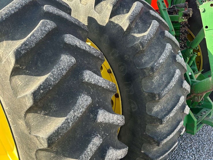 1996-john-deere-8200-image-8