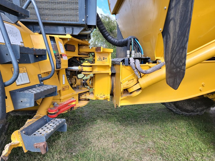 2022-bell-b45e-image-6