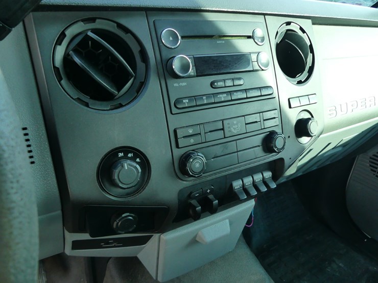 2015-ford-f350-xl-image-12