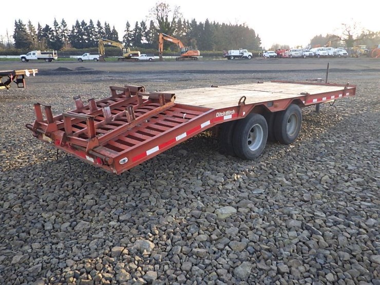 charles-machine-works-23'-t/a-dove-tail-trailer-image-4