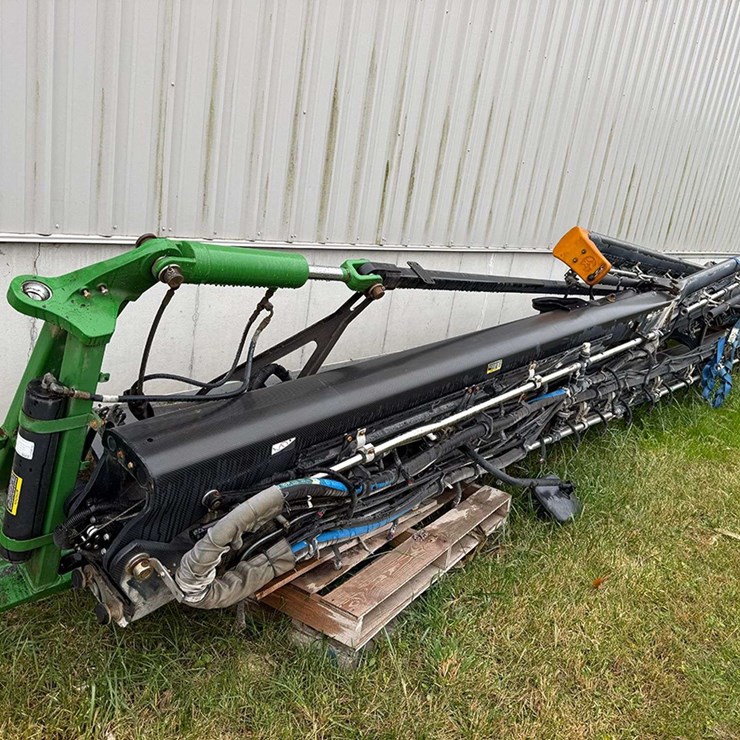 JD 120ft carbon boom