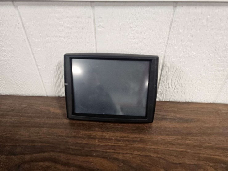 2021-case-ih-700-image-1