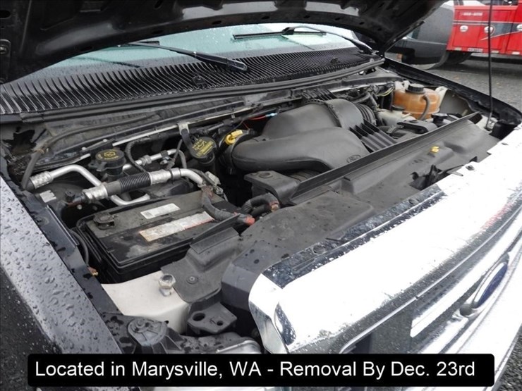 2014-ford-e550-image-25