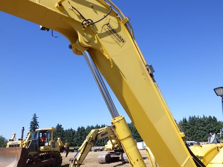 kobelco-sk85cs-3e-image-12