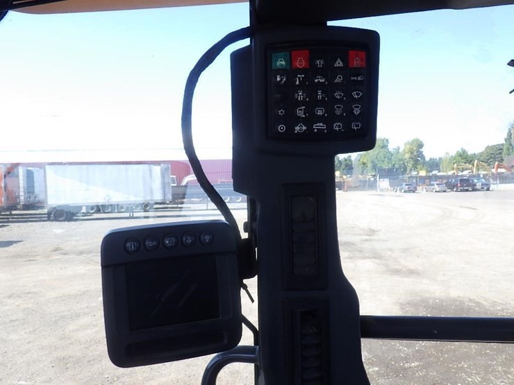 2012-deere-672gp-image-41