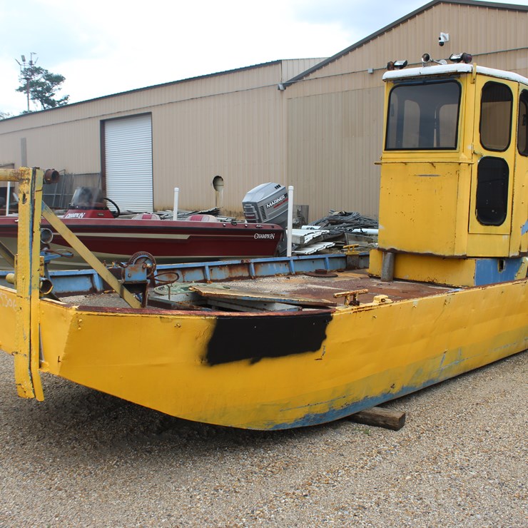 #1424 • TENDERS BOAT, METAL, ENCLOSED PILOT HOUSE